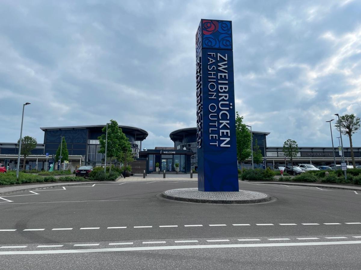Stierpartment Am Pfaelzer Wald Naehe Outlet Center Zweibruecken Apartment Pirmasens Exterior photo